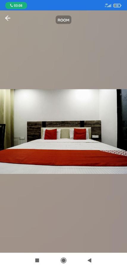 Hotel Almond Zirakpur Экстерьер фото