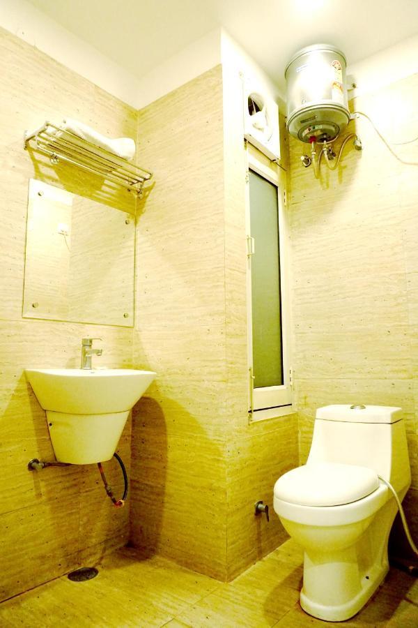Hotel Almond Zirakpur Экстерьер фото
